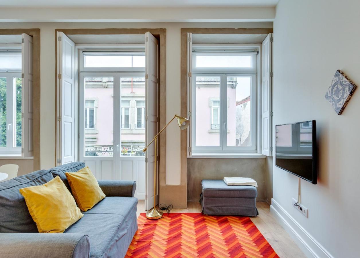 Tiara Downtown Apartments By Da'Home Porto Eksteriør bilde